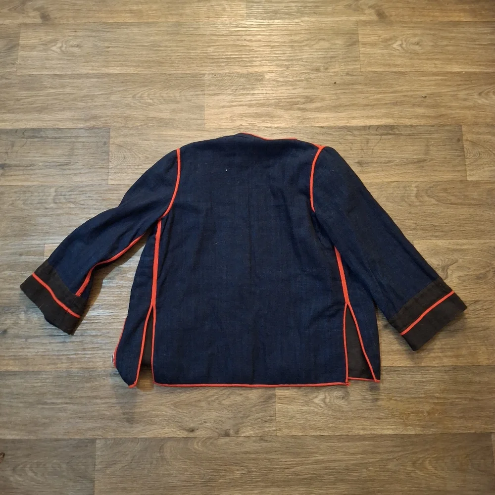 Embroidered Abstract Reversible Jacket. - Picture 9 of 16